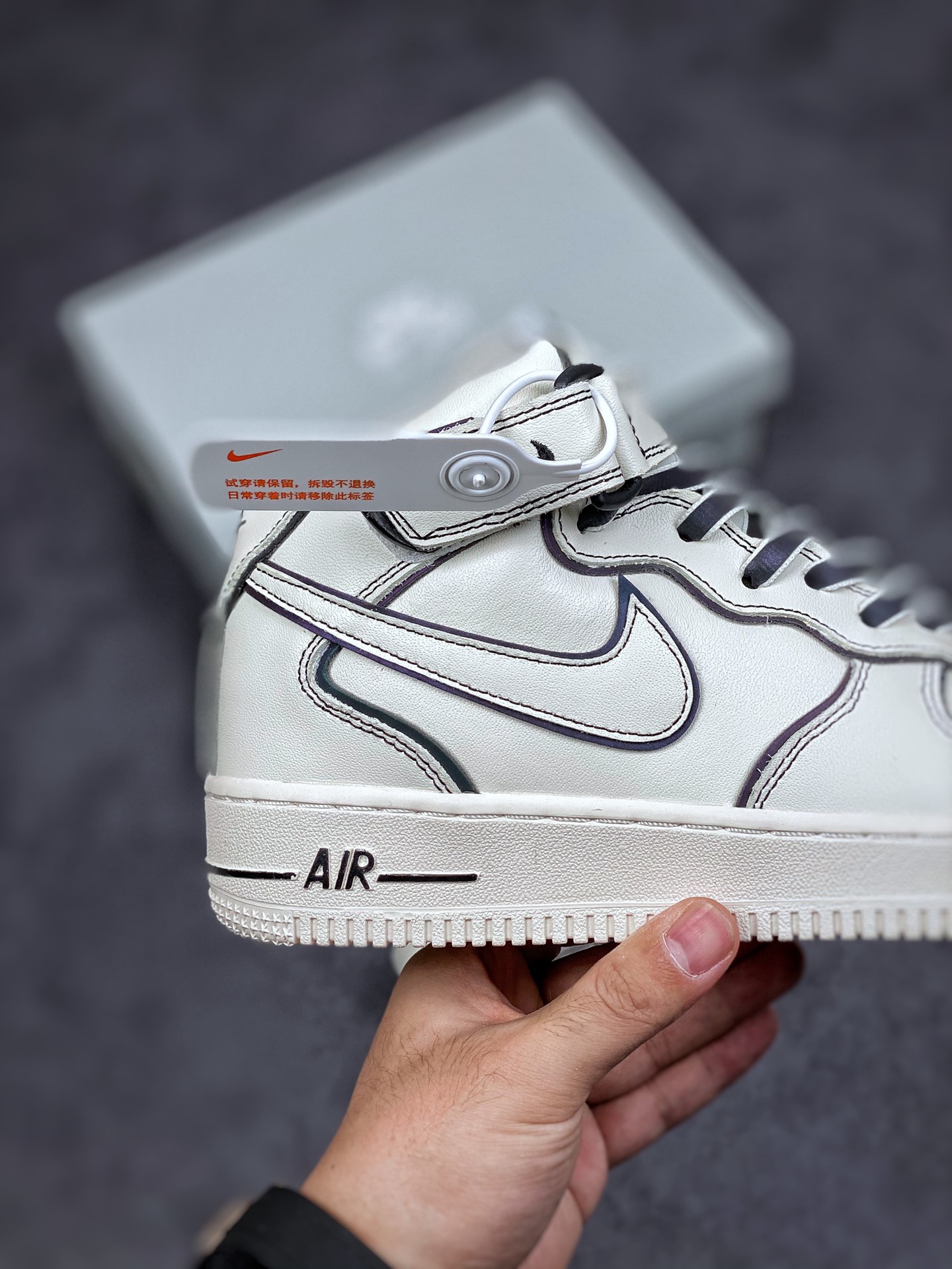 Air Force 1 '07 Mid M Black Silver Bright ”Daredevil” AQ2898-008-Top High Quatity Cheap Sneakers Fashion Clothing Clothes Bags handbags Shoes of all Brand wholesale With The best Quality And Beautiful Price from China Factory Chinese suppliers wholesaler seller Air Force 1 '07 Mid M Black Silver Bright ”Daredevil” AQ2898-008