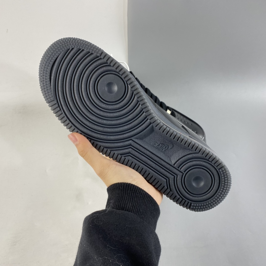 P260  NIKE Air Force1 空军一号低帮运动鞋 548968-010