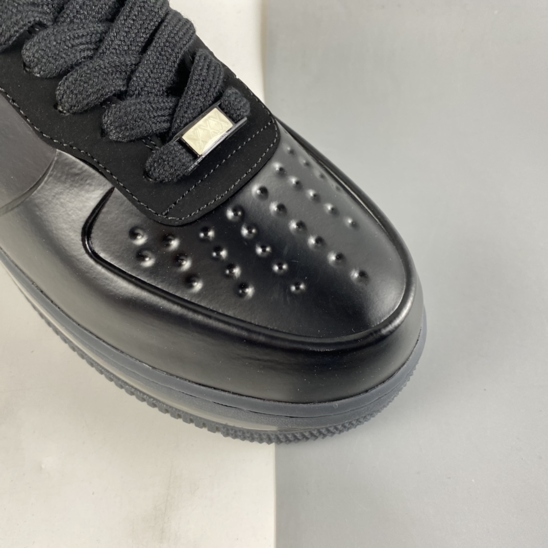 P260  NIKE Air Force1 空军一号低帮运动鞋 548968-010