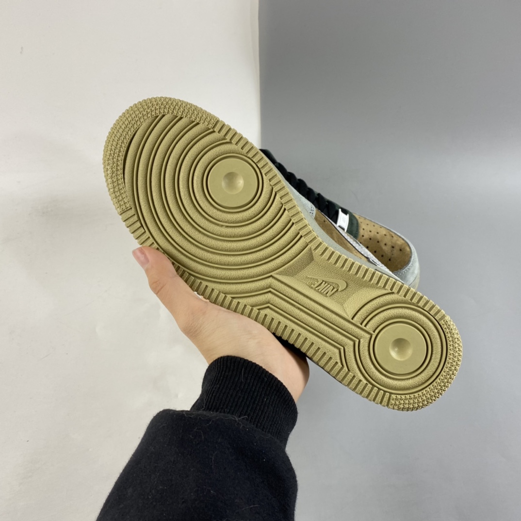 P240 NIKE Air Force 1 Low“Christmas”空军一号“圣诞节”板鞋 CQ5059-101-莆田鞋,莆田鞋货源,高仿鞋,高仿鞋货源,安福档口,莆田高仿鞋,莆田鞋批发,高仿鞋批发,莆田高仿运动鞋,高仿运动鞋,莆田运动鞋 P240 NIKE Air Force 1 Low“Christmas”空军一号“圣诞节”板鞋 CQ5059-101