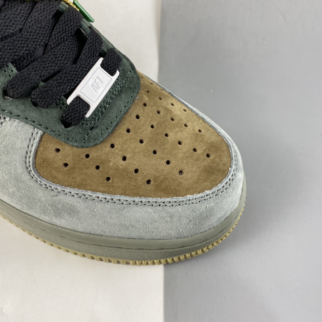 P240 NIKE Air Force 1 Low“Christmas”空军一号“圣诞节”板鞋 CQ5059-101-莆田鞋,莆田鞋货源,高仿鞋,高仿鞋货源,安福档口,莆田高仿鞋,莆田鞋批发,高仿鞋批发,莆田高仿运动鞋,高仿运动鞋,莆田运动鞋 P240 NIKE Air Force 1 Low“Christmas”空军一号“圣诞节”板鞋 CQ5059-101