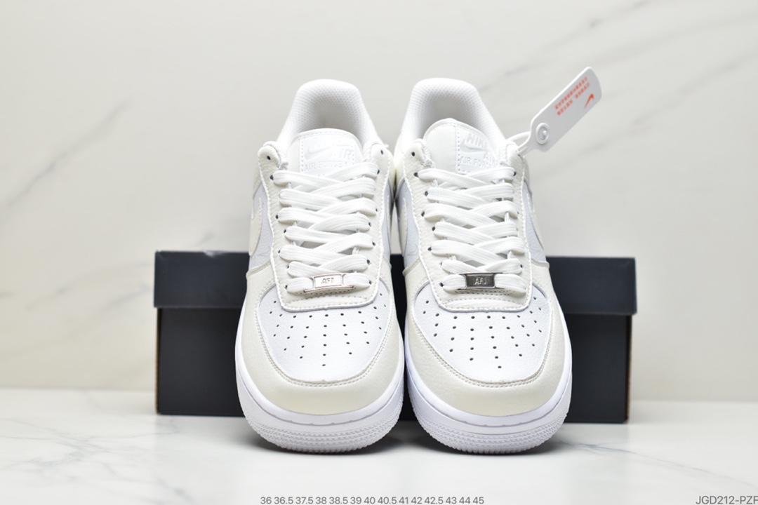 180 耐克Air Force 1 ’07白蓝小勾 DR7857