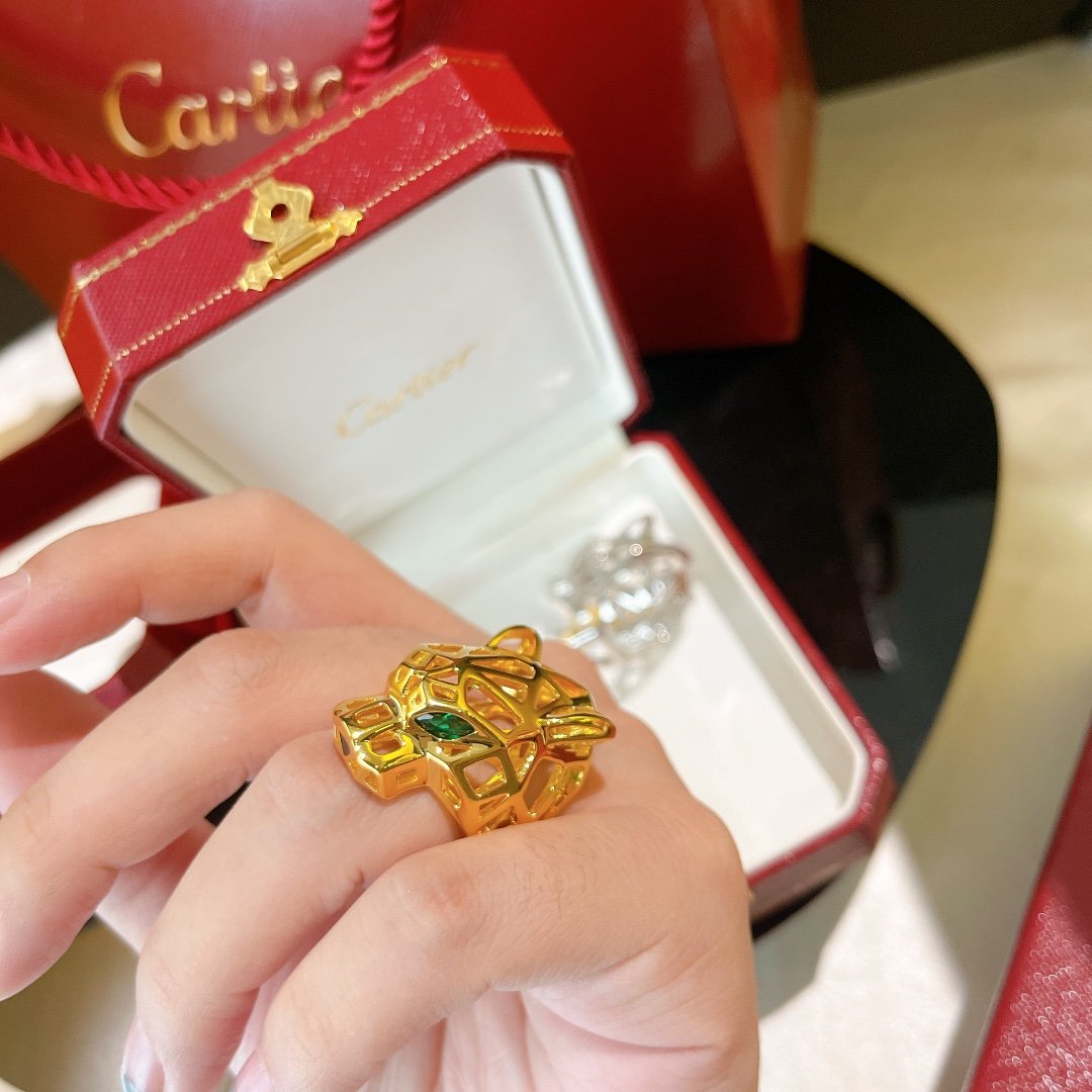 Cartier卡地亚奢华霸气光面绿眼