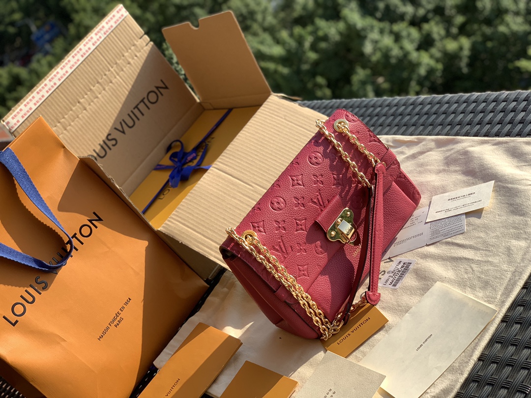 🌼 m43936尺寸25 x 17 x 9.5 cm 一出就是爆款，目前只有首批预定的货，第二批预定的还