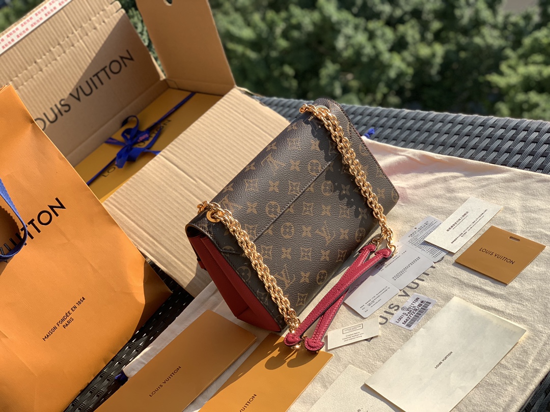 🌼 m41731尺寸25 x 17 x 9.5 cm 老花款，官网还没出，趁着还没火赶紧买！不得不服它的