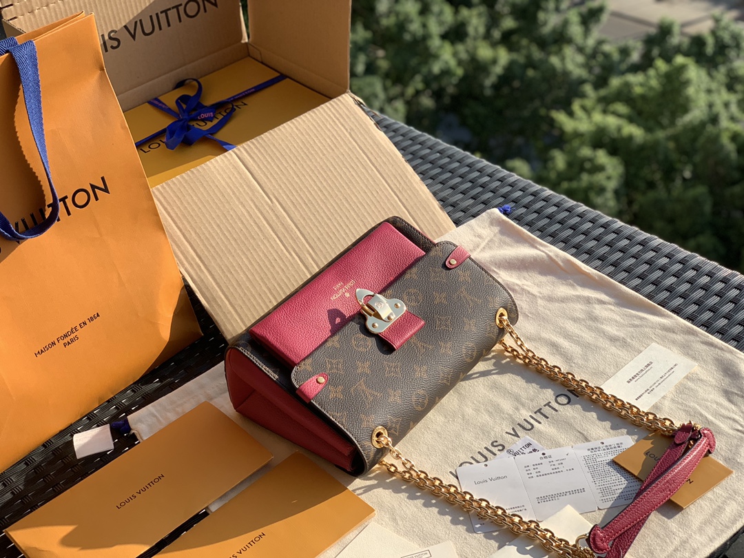 🌼 m41731尺寸25 x 17 x 9.5 cm 老花款，官网还没出，趁着还没火赶紧买！不得不服它的