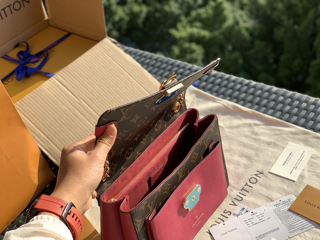 🌼 m41731尺寸25 x 17 x 9.5 cm 老花款，官网还没出，趁着还没火赶紧买！不得不服它的