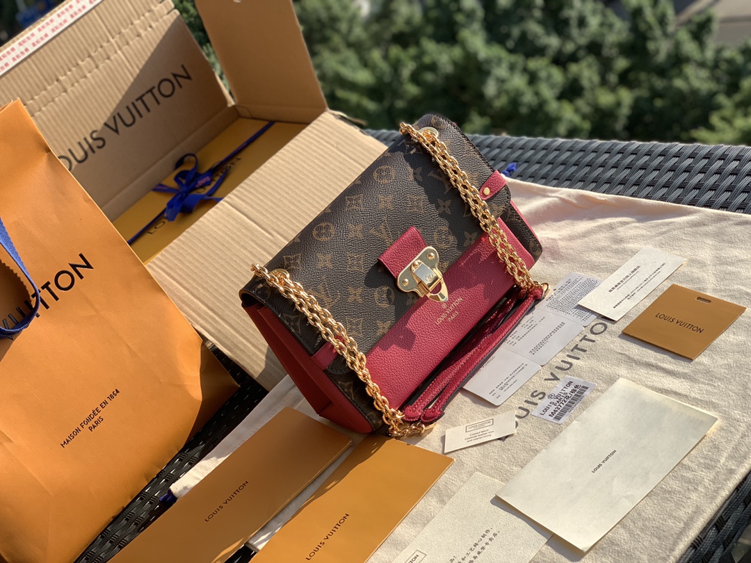 🌼 m41731尺寸25 x 17 x 9.5 cm 老花款，官网还没出，趁着还没火赶紧买！不得不服它的