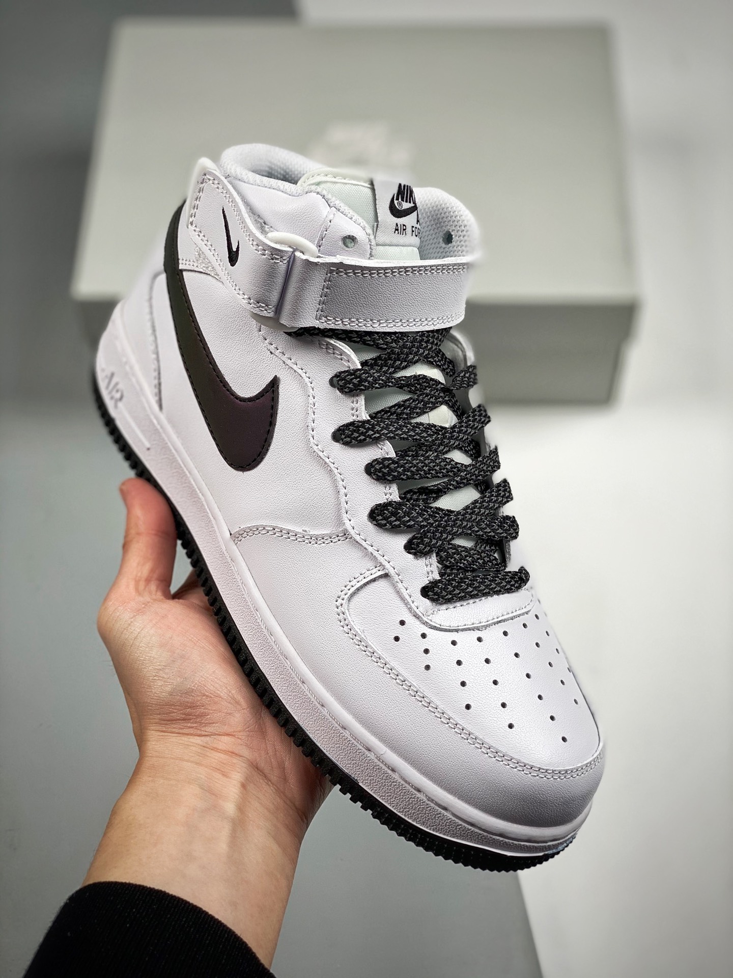 Nike Air Force 1 07 Mid blanco negro colorido, horma y plantilla originales, estilo auténtico de Air Force, enfocado en…