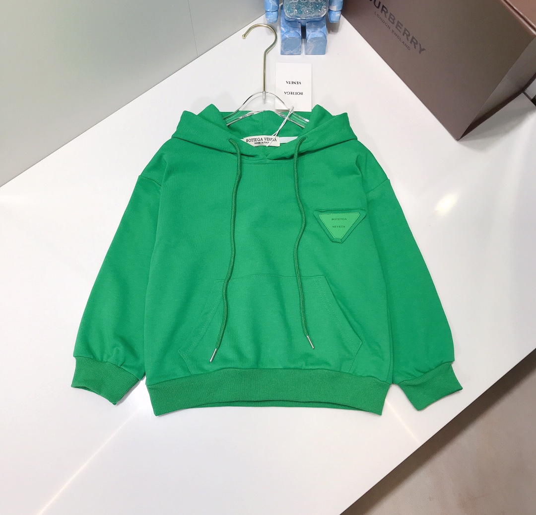 Bottega Veneta Introduces New 110-160 Size: Synchronized, Sweet, and Stylish Wardrobe - 图片 4
