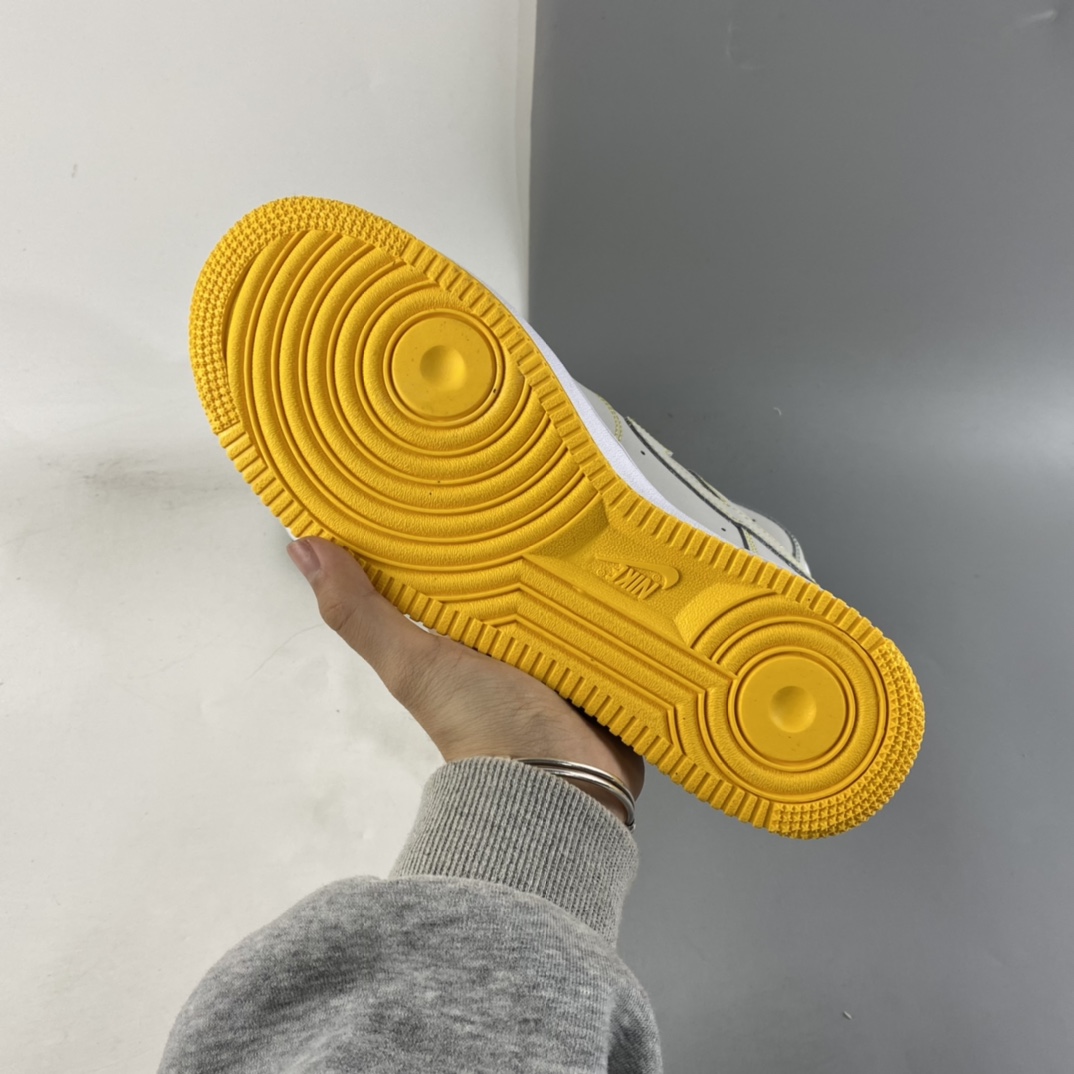 P190  NIKE Air Force 1 Low BQ8988-101