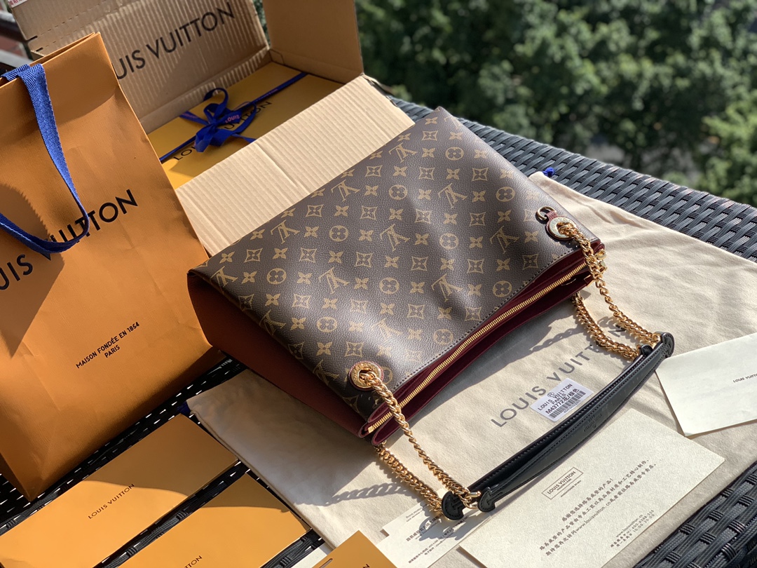 🌼 m43772尺寸36 x 26 x 13 CM 玫红色！迟到了！这组surene mm手提包终于来了