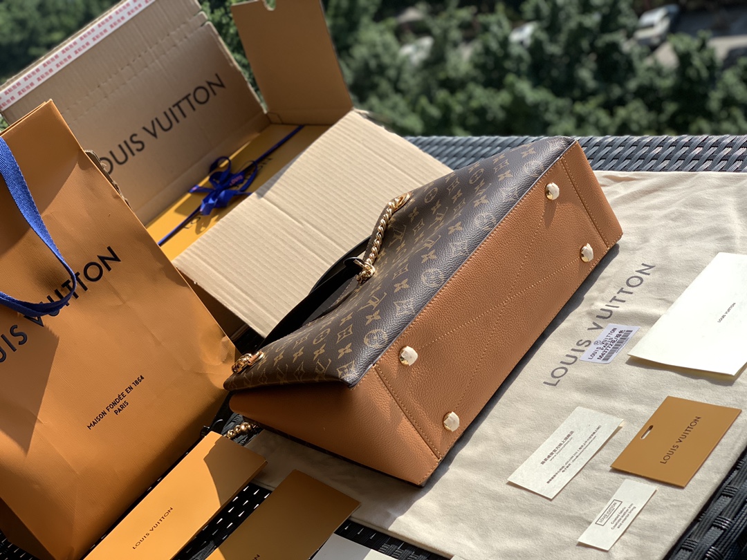 🌼 m43772尺寸36 x 26 x 13 CM L&v surene自面世到现在就堪称最值得入手的限