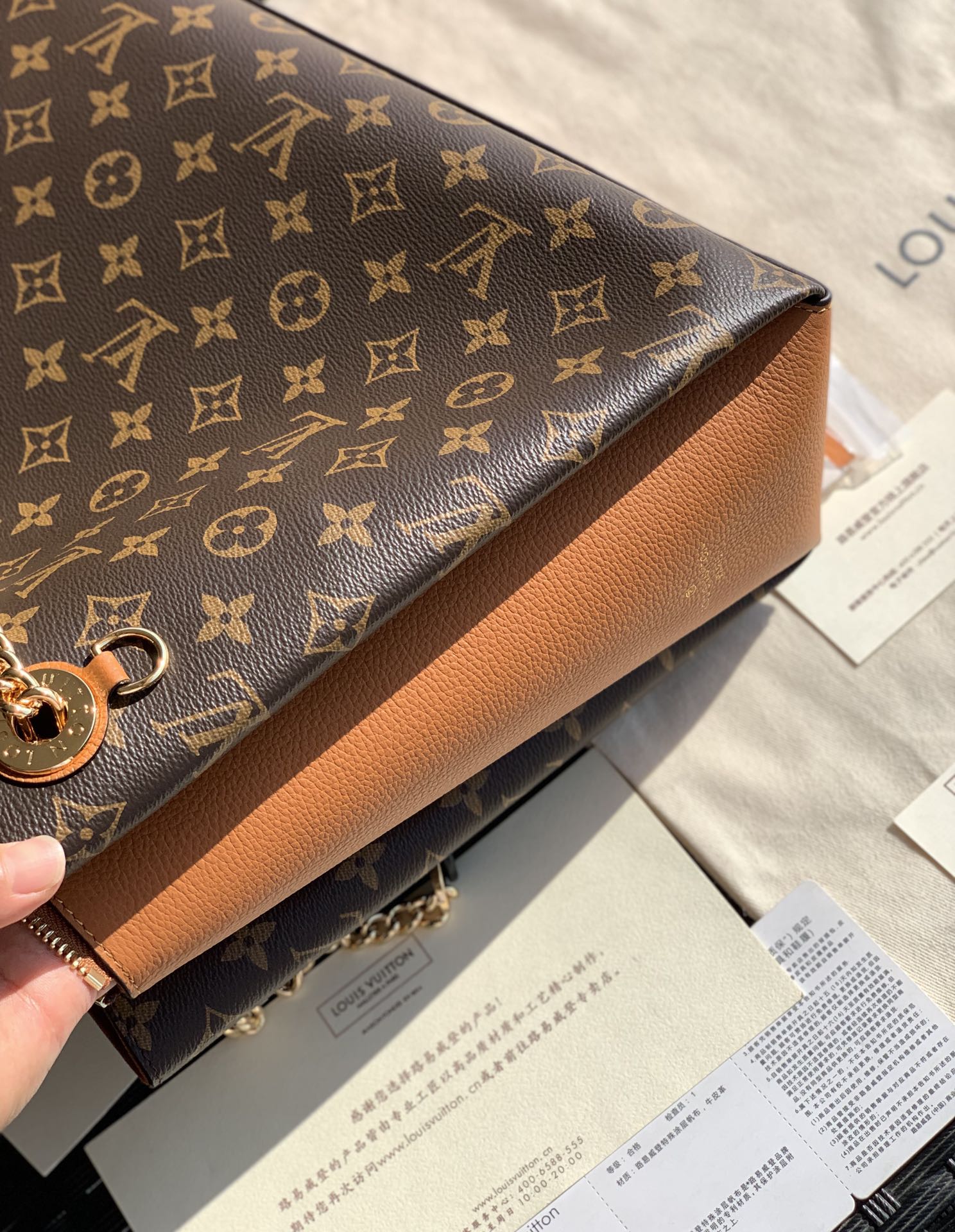 🌼 m43772尺寸36 x 26 x 13 CM L&v surene自面世到现在就堪称最值得入手的限