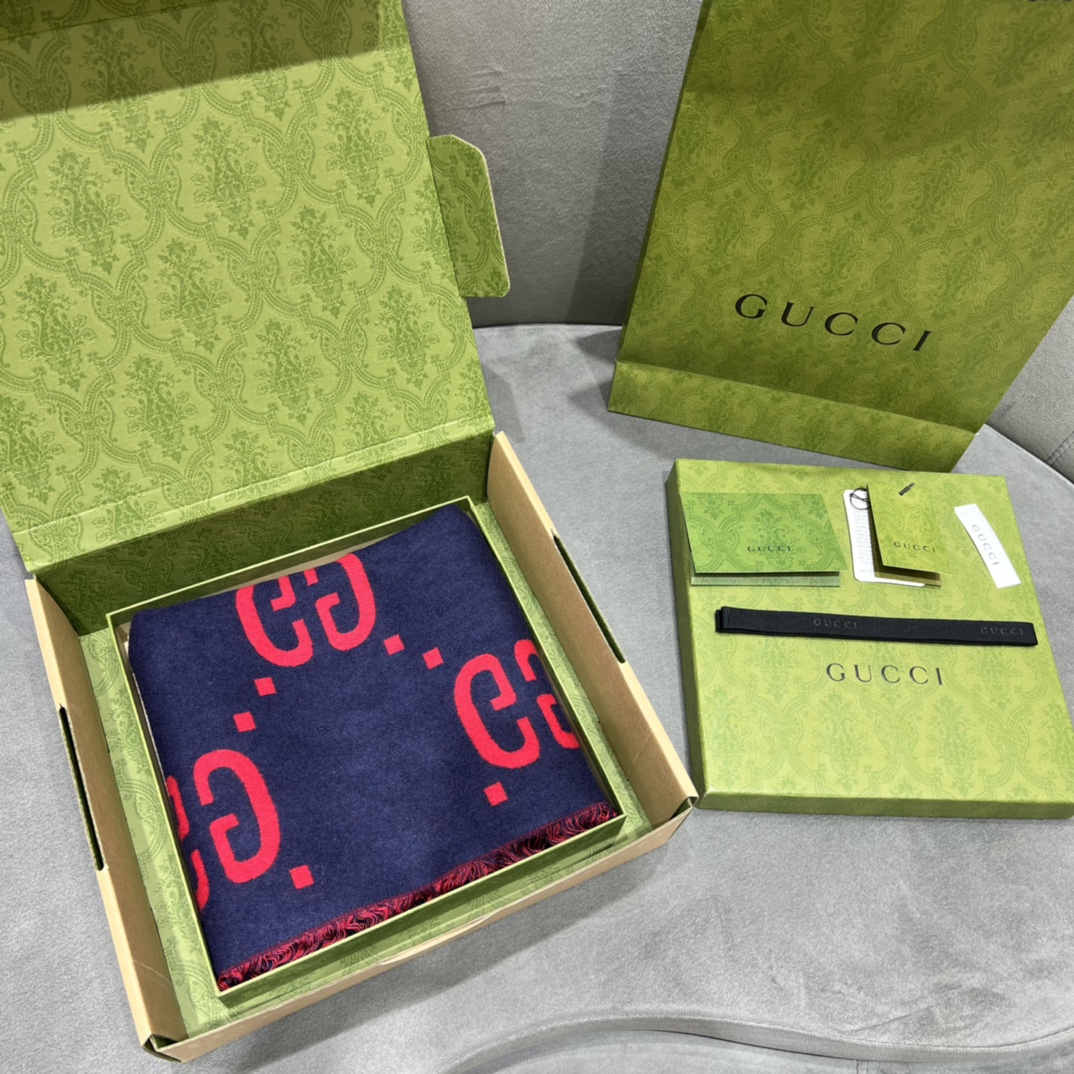 Gucci Wool Silk Blend Scarf with Large Gucci Pattern, 35 x 190 cm 2 i1637915811 4556 0