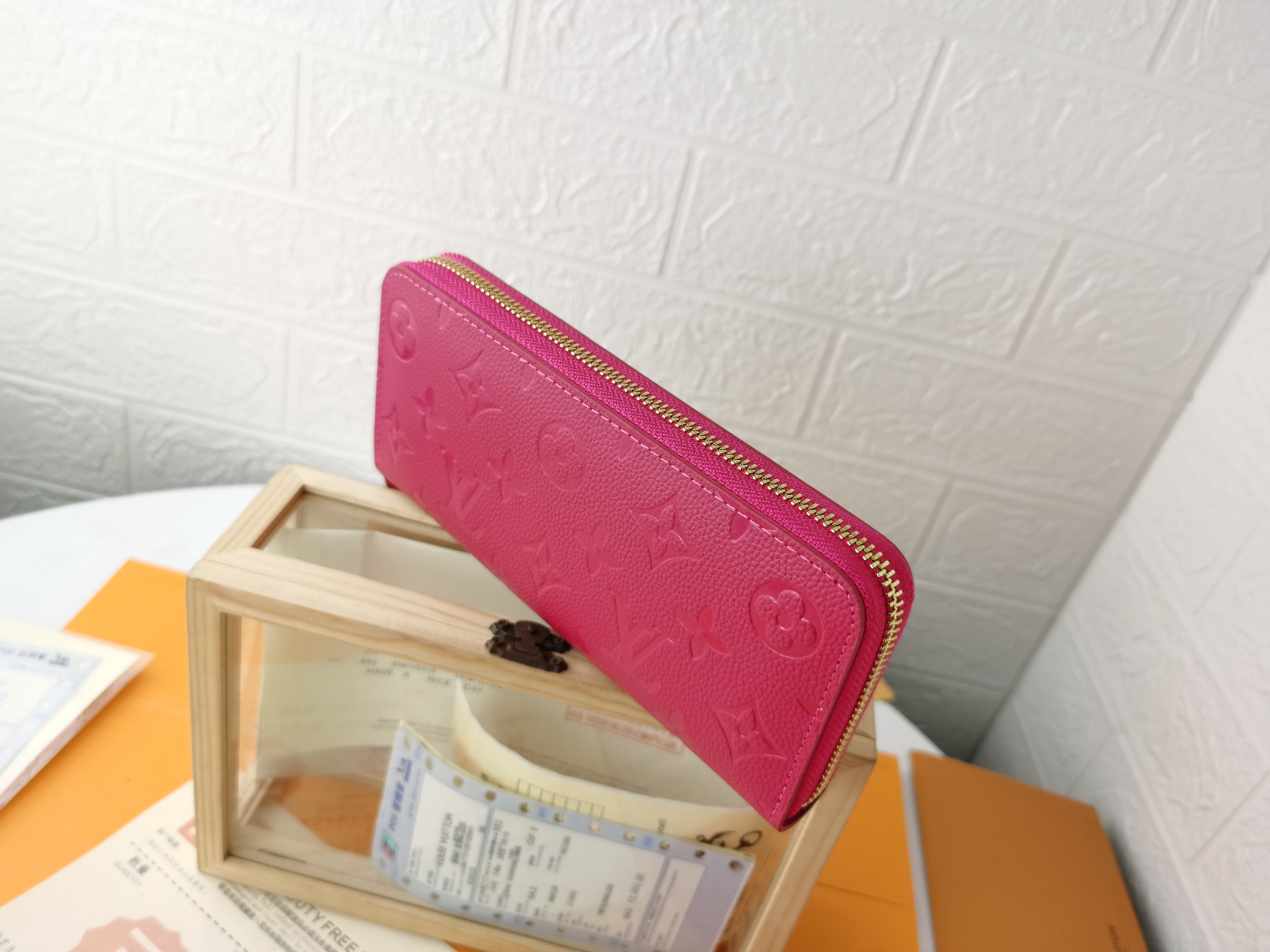 ルイ・ヴィトン M60171 クレマンス 財布 - エレガントなダイヤモンドパターン