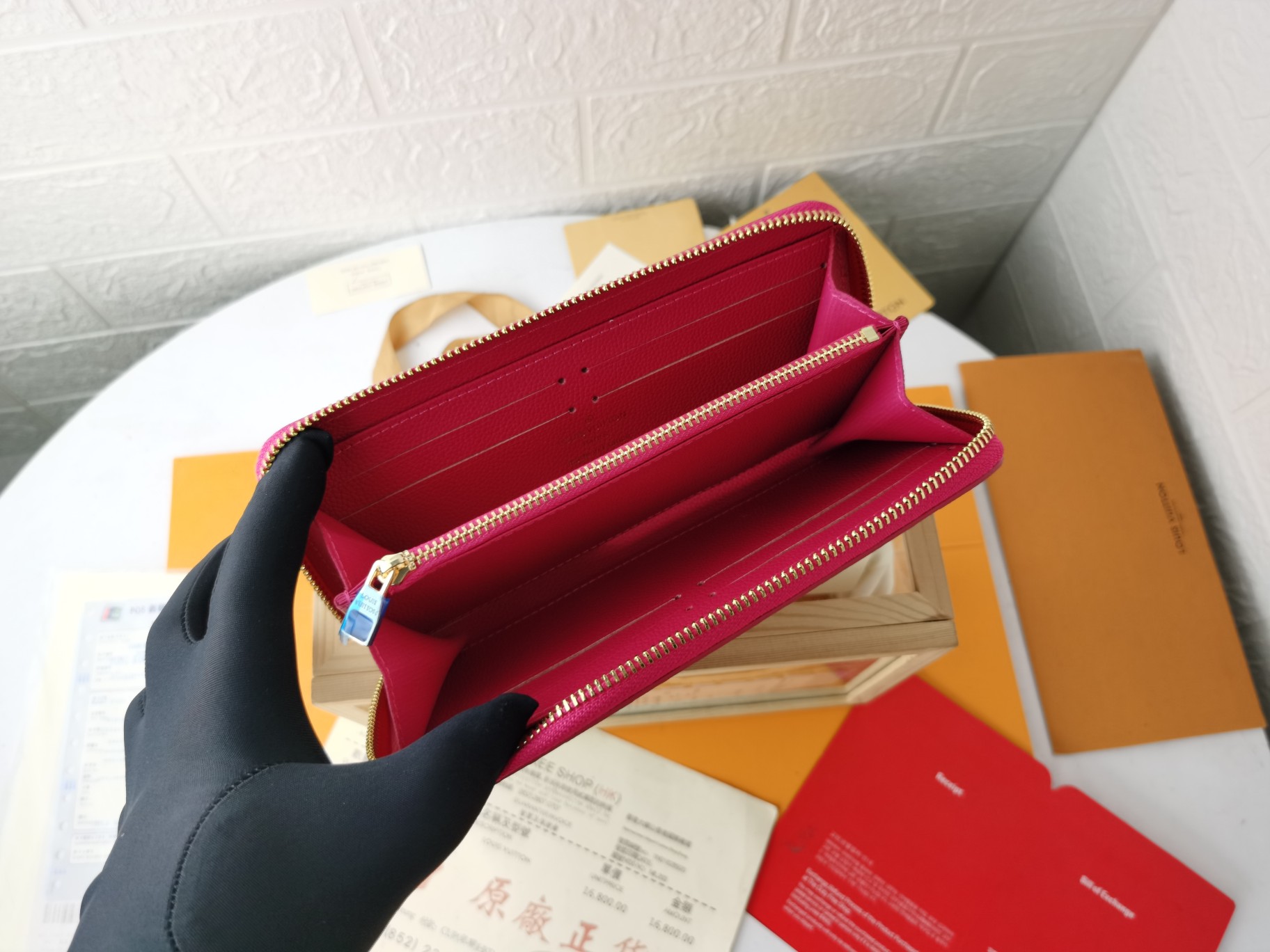 ルイ・ヴィトン M60171 クレマンス 財布 - エレガントなダイヤモンドパターン