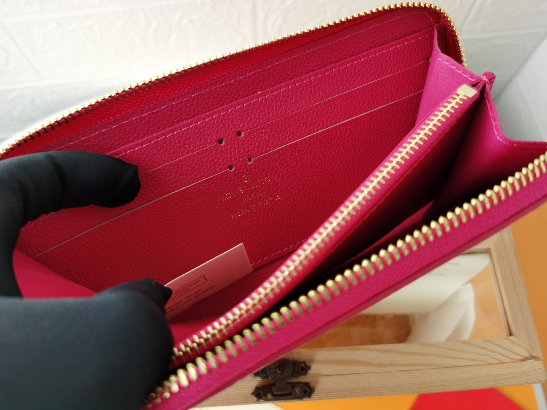 ルイ・ヴィトン M60171 クレマンス 財布 - エレガントなダイヤモンドパターン