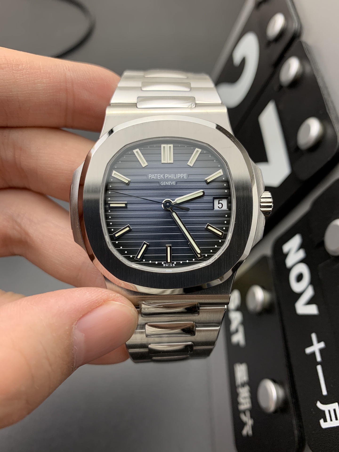 Patek Philippe PPF 蓝灰鹦鹉螺