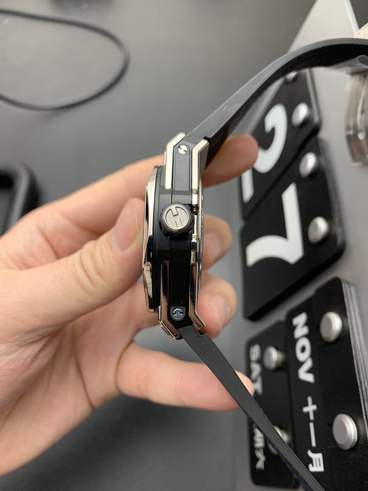 Hublot HB 钛蓝刺青