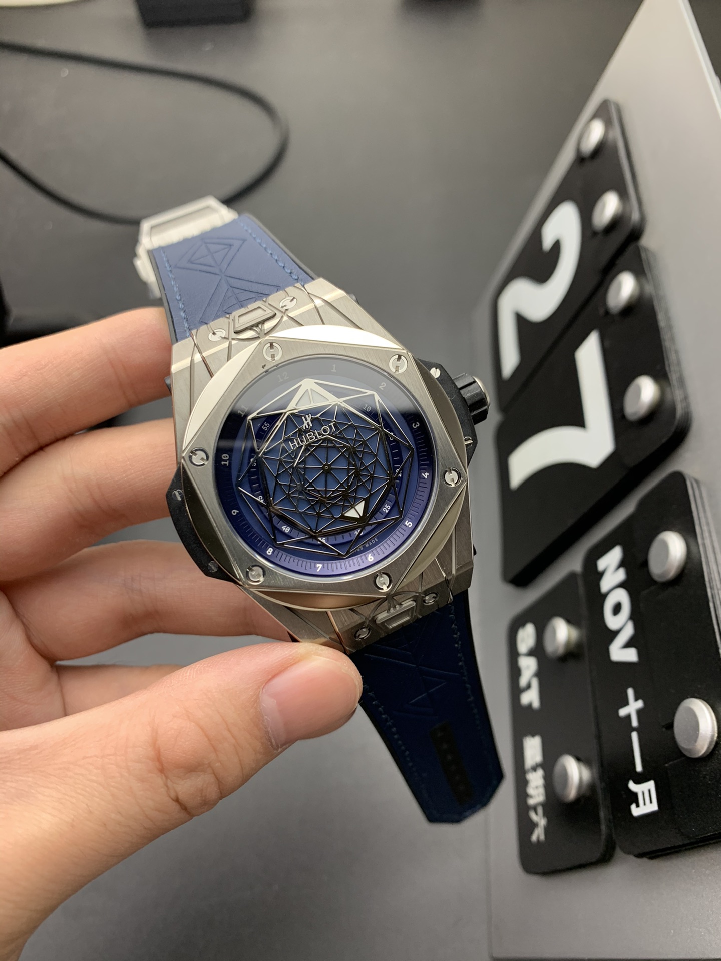 Hublot HB 钛蓝刺青