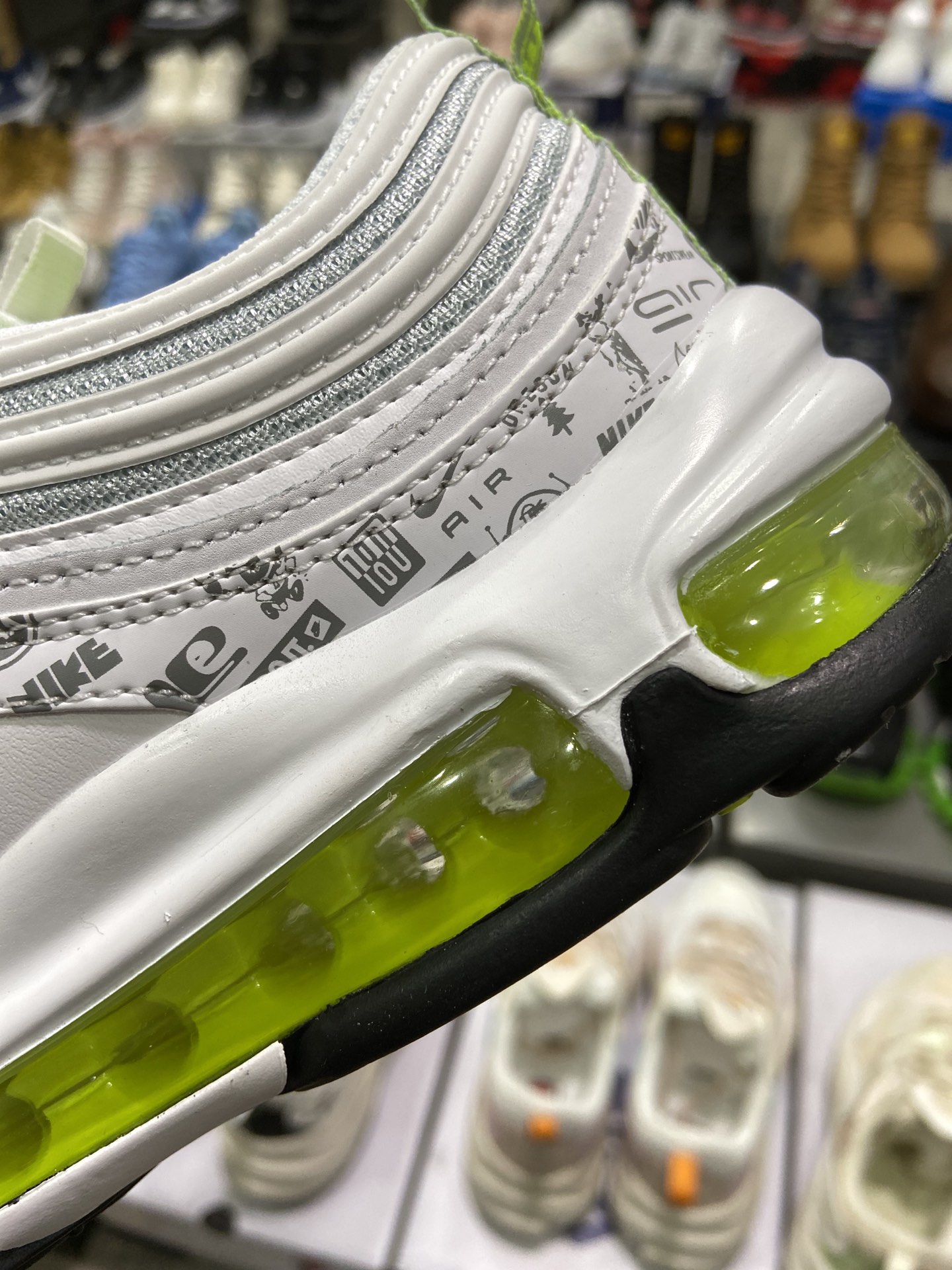 220 耐克Nike Wmns Air Max 97 复古气垫百搭休闲运动慢跑鞋DH0006-100