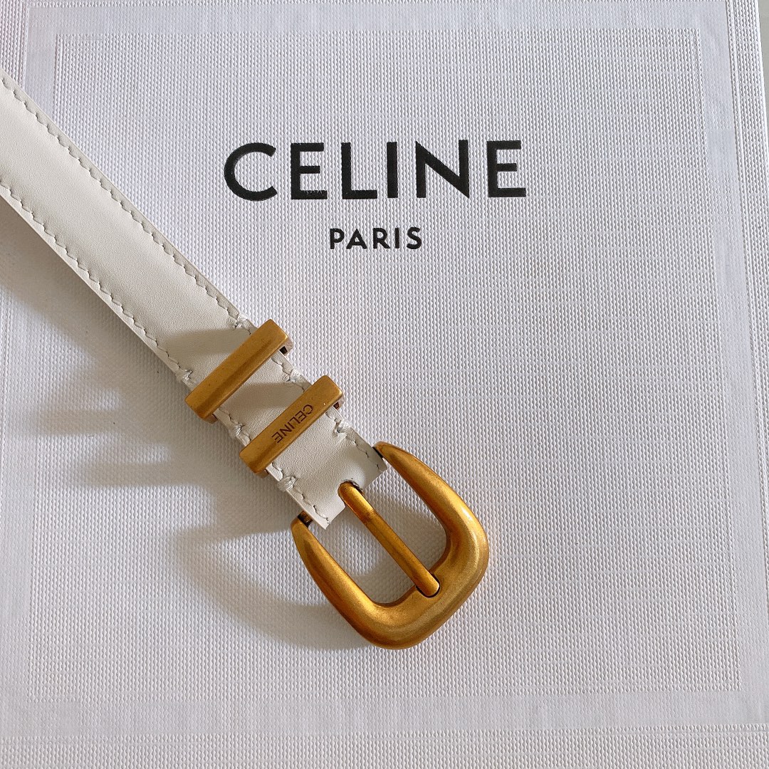 céline光滑牛皮革配ELEGANT腰带.金色.银色金属件！腰带饰有2个金属环.第一个圆环上携刻CEL