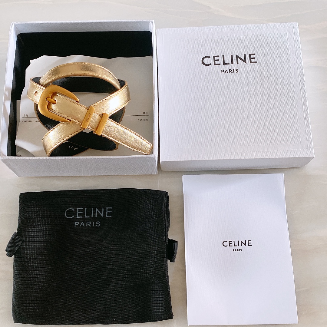 céline光滑牛皮革配ELEGANT腰带.金色.银色金属件！腰带饰有2个金属环.第一个圆环上携刻CEL