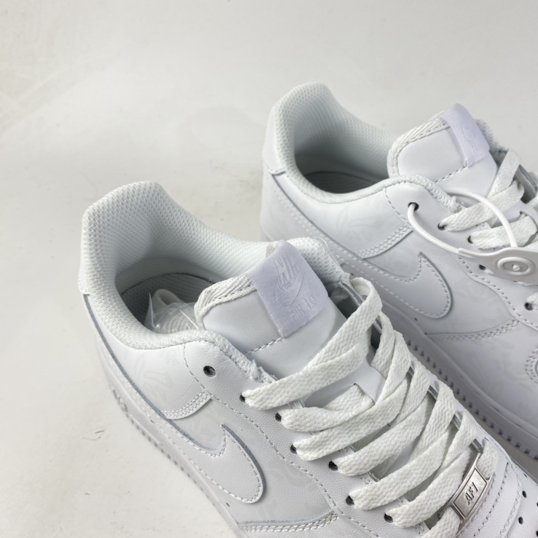 P240  NIKE Air Force 1 Low 空军一号低帮休闲板鞋 CW2288-111
