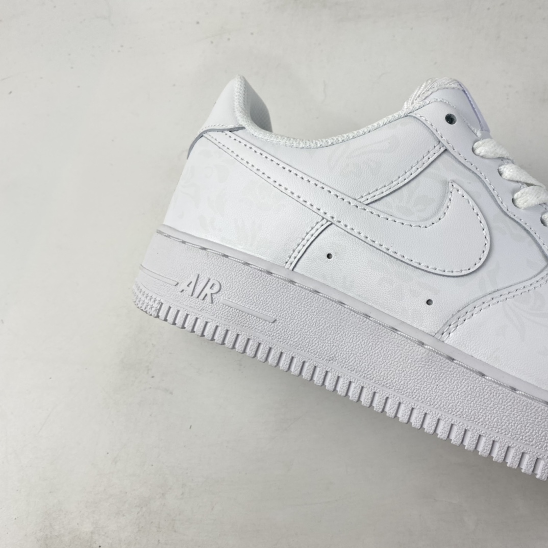 P240  NIKE Air Force 1 Low 空军一号低帮休闲板鞋 CW2288-111