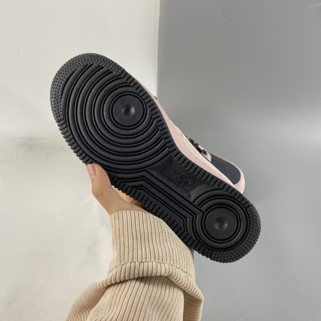 P260  NIKE Air Force 1’07 Mid 镭射粉 空军一号中帮休闲板鞋 WZ3066-061