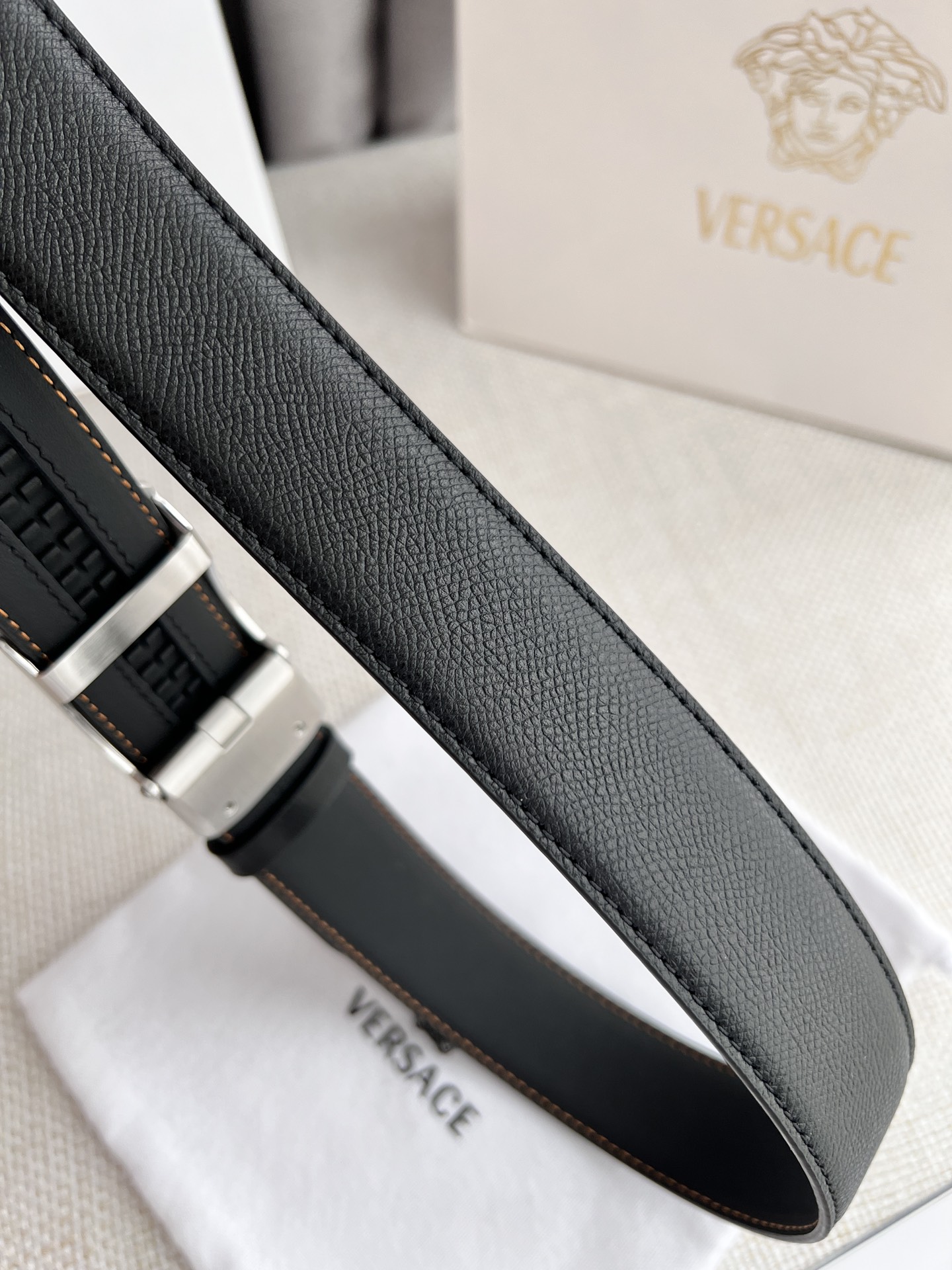 品名范思哲.VERSACE.️自动扣