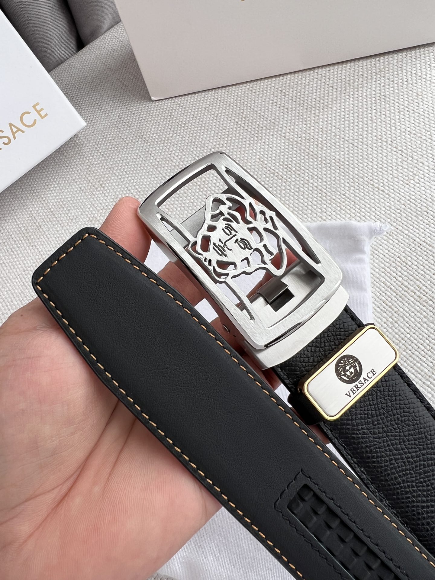 品名范思哲.VERSACE.️自动扣