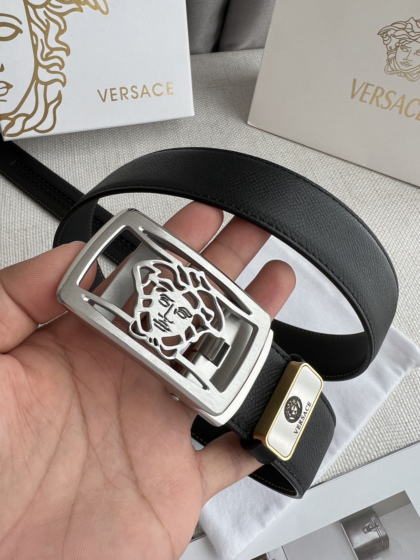 品名范思哲.VERSACE.️自动扣