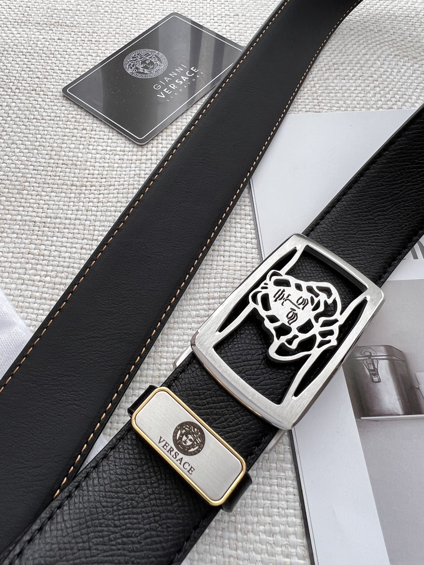 品名范思哲.VERSACE.️自动扣
