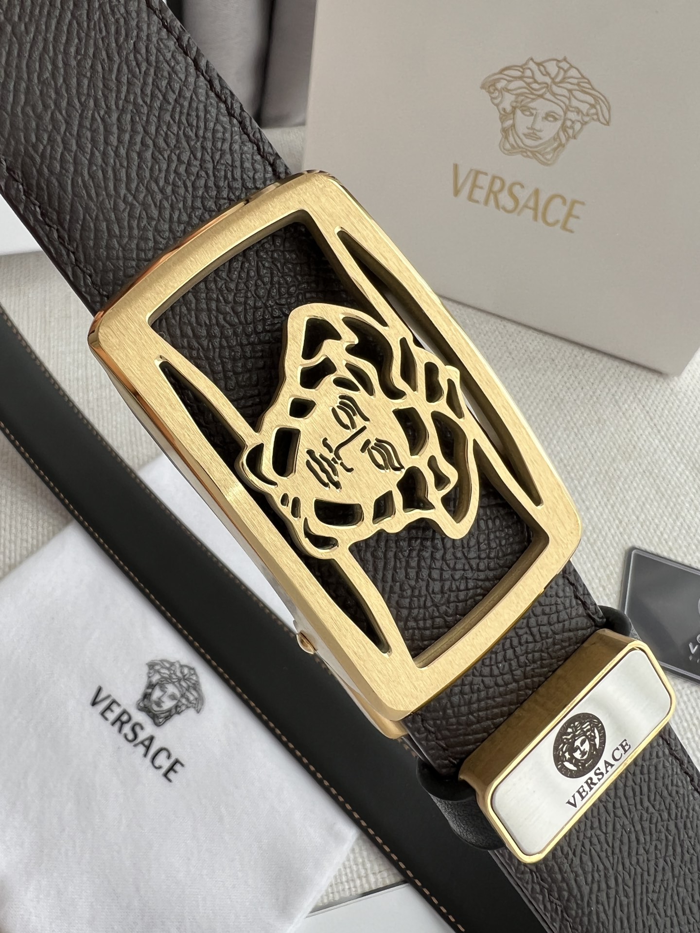 品名范思哲.VERSACE.️自动扣