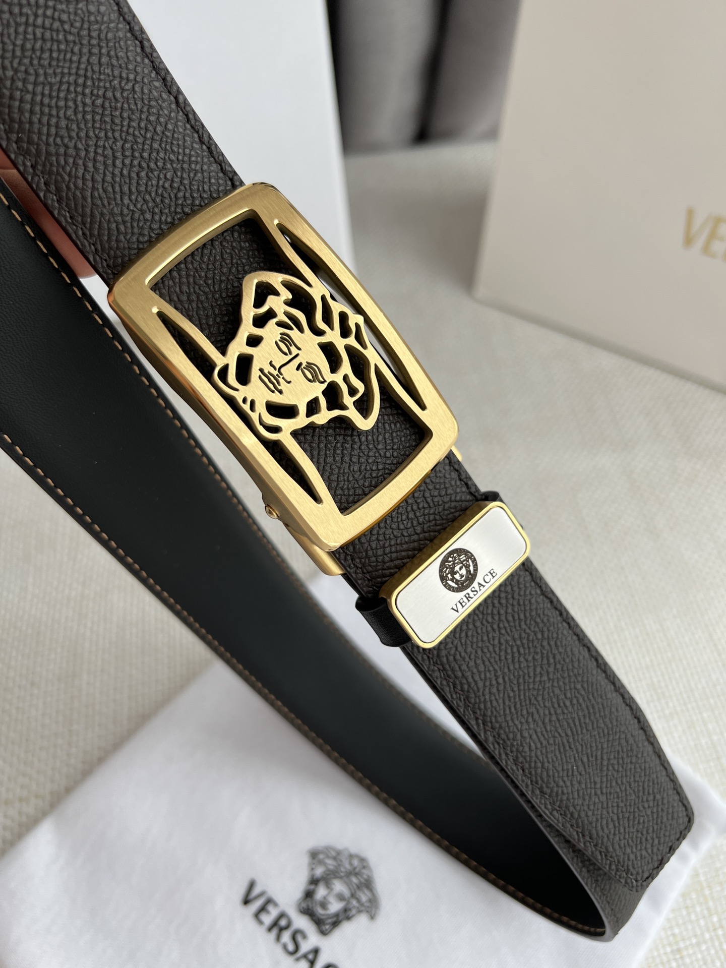 品名范思哲.VERSACE.️自动扣