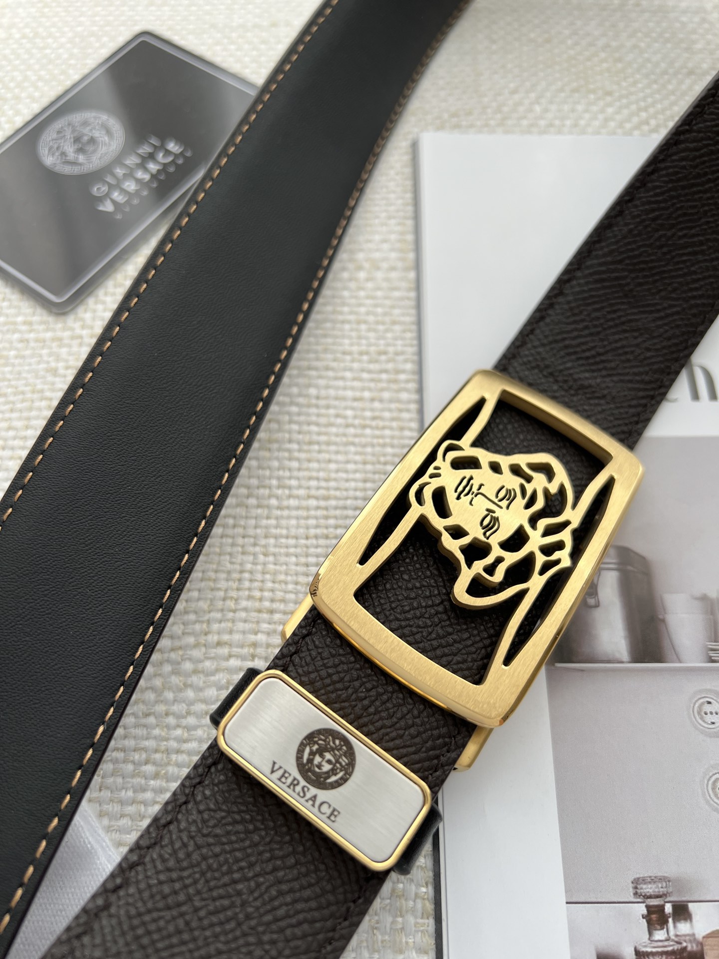 品名范思哲.VERSACE.️自动扣