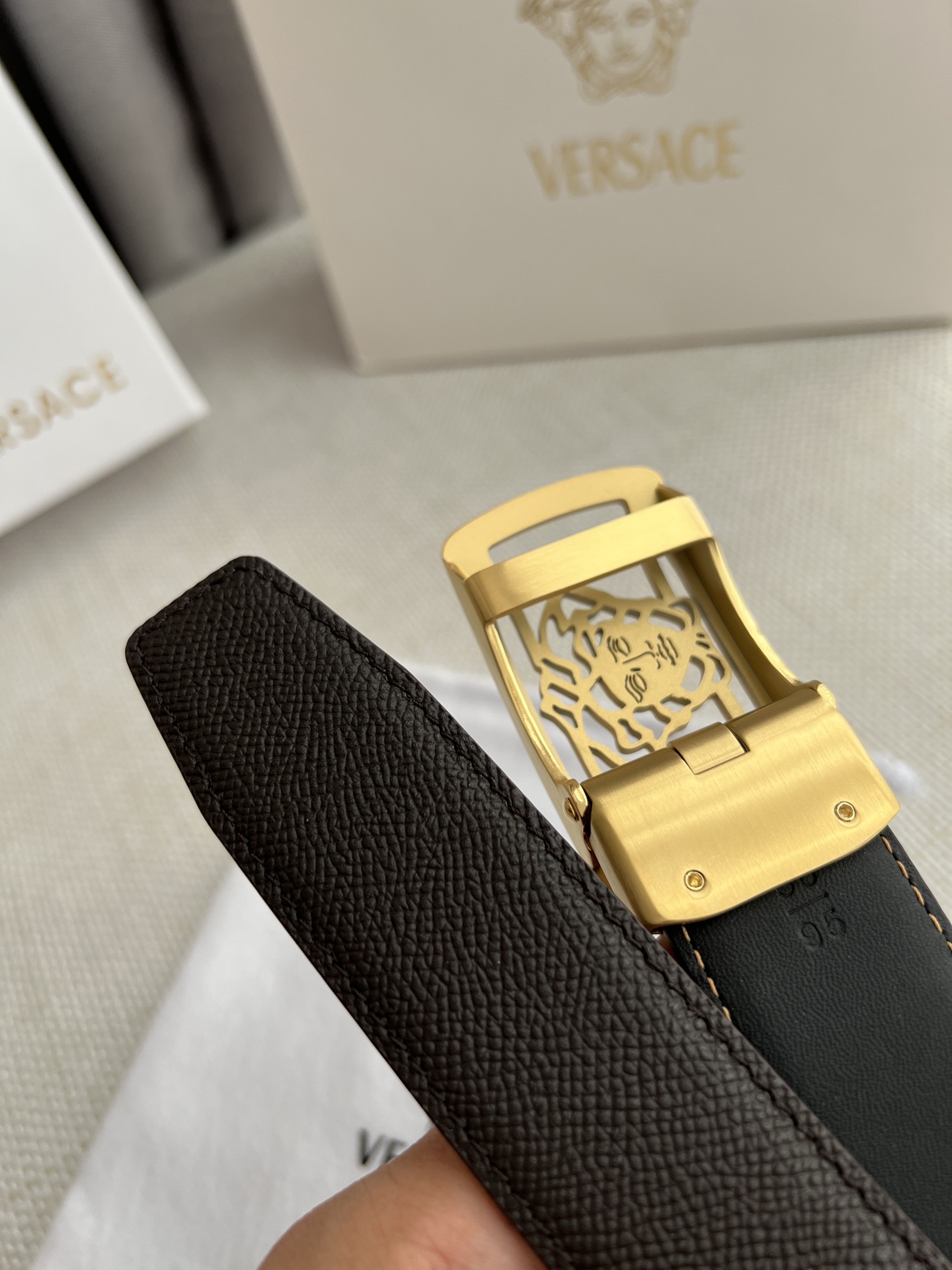 品名范思哲.VERSACE.️自动扣