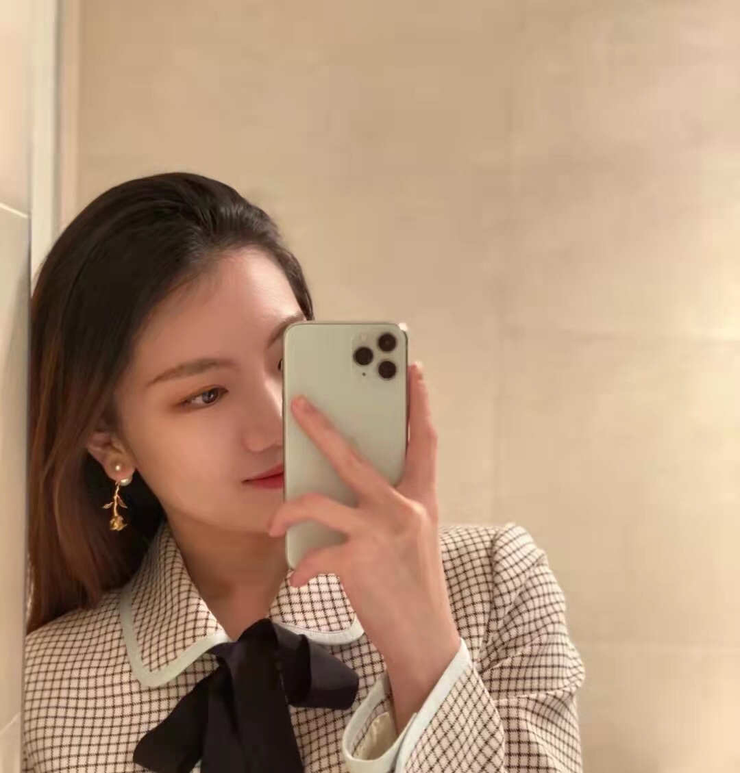Dior Dior新款大小珍珠玫瑰胸针 法式浪漫 奢华 闭眼入单品
