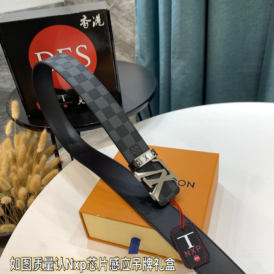 烤漆磨砂内穿扣头：路易威登LV zp同步 法国进口pvc面料 新品pvc面料格子老花 3 8cm