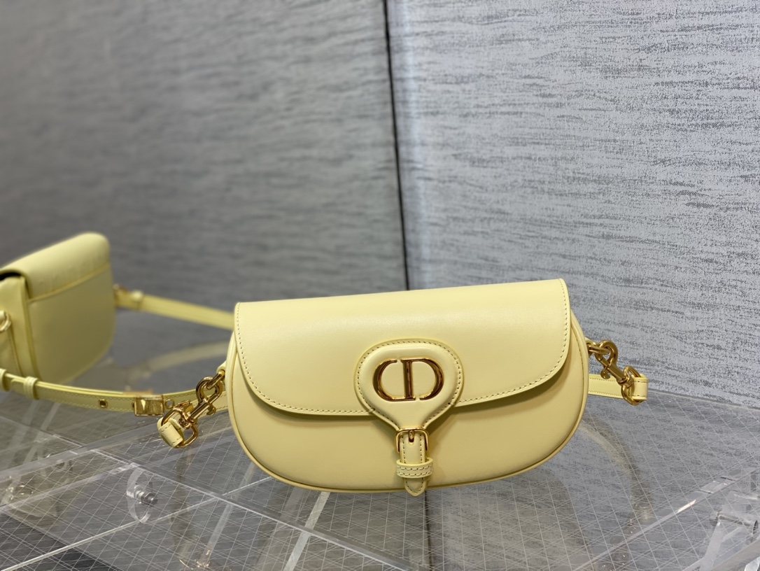 Dior Bobby East-West 马鞍包 M9327UMOL_M26Y