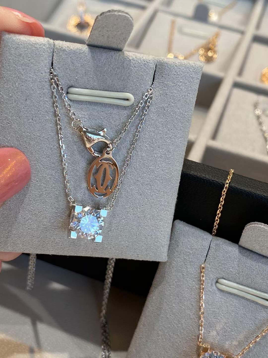 Cartier Cartier/卡地亚 CNC牛角锁骨项链