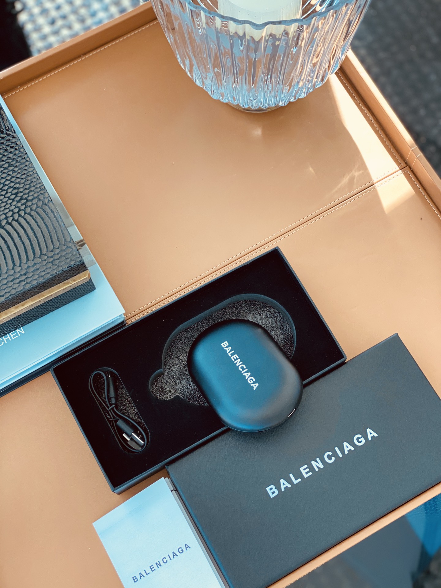 Balenciaga Hand Warmer Power Bank - Comprehensive 7