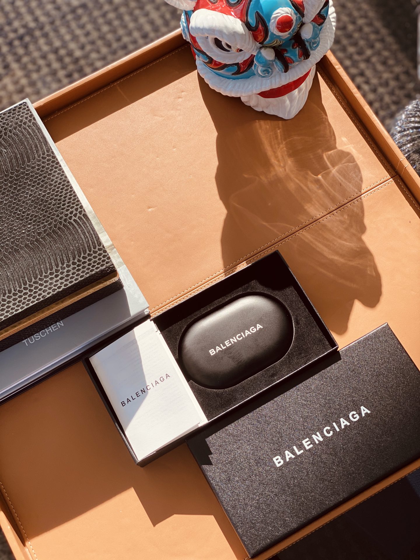 Balenciaga Hand Warmer Power Bank - Comprehensive 3