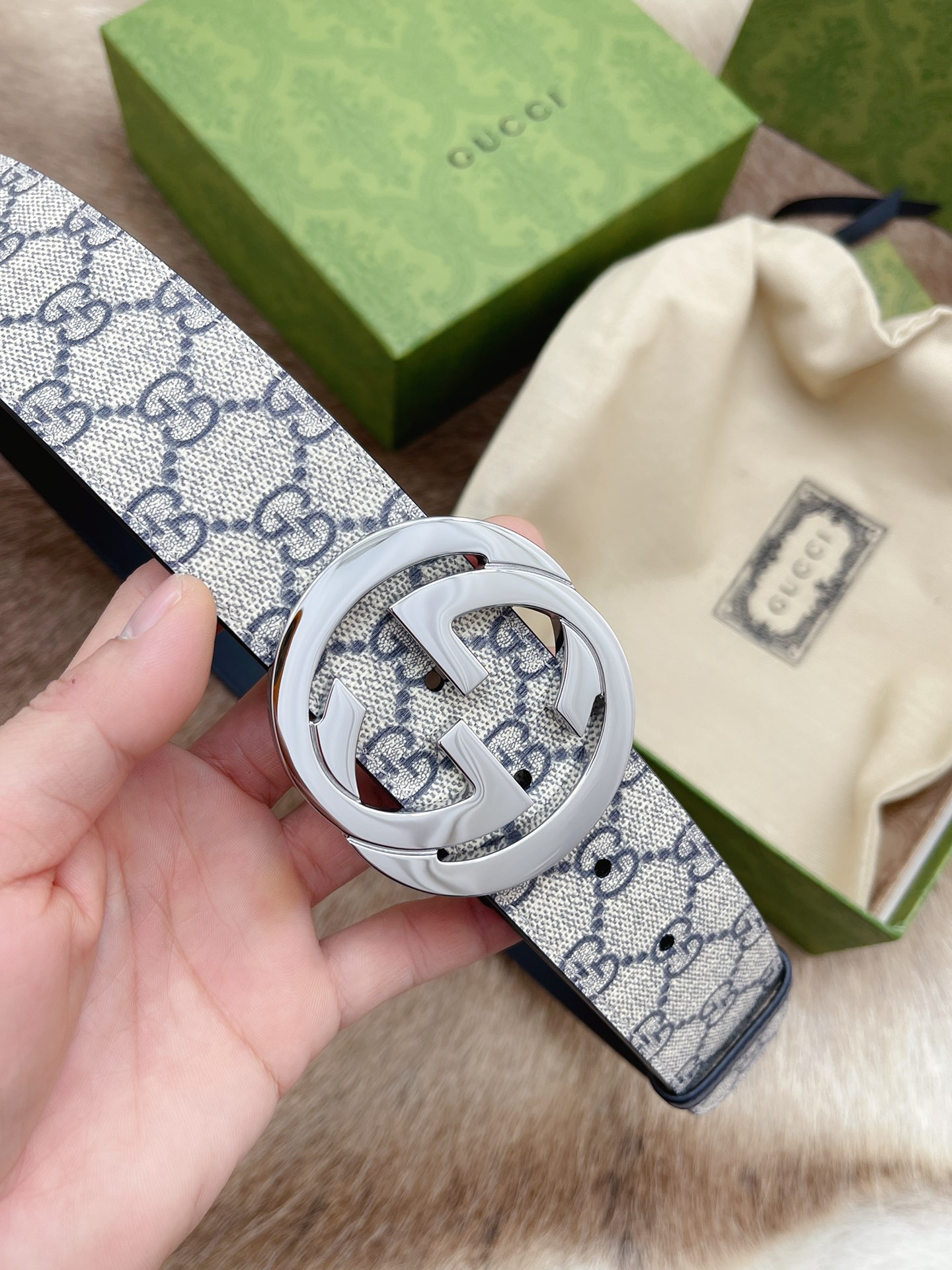GUCCI Imported Mono-Headed Pelvis With Precise Buttons and Leather Customization - 图片 2