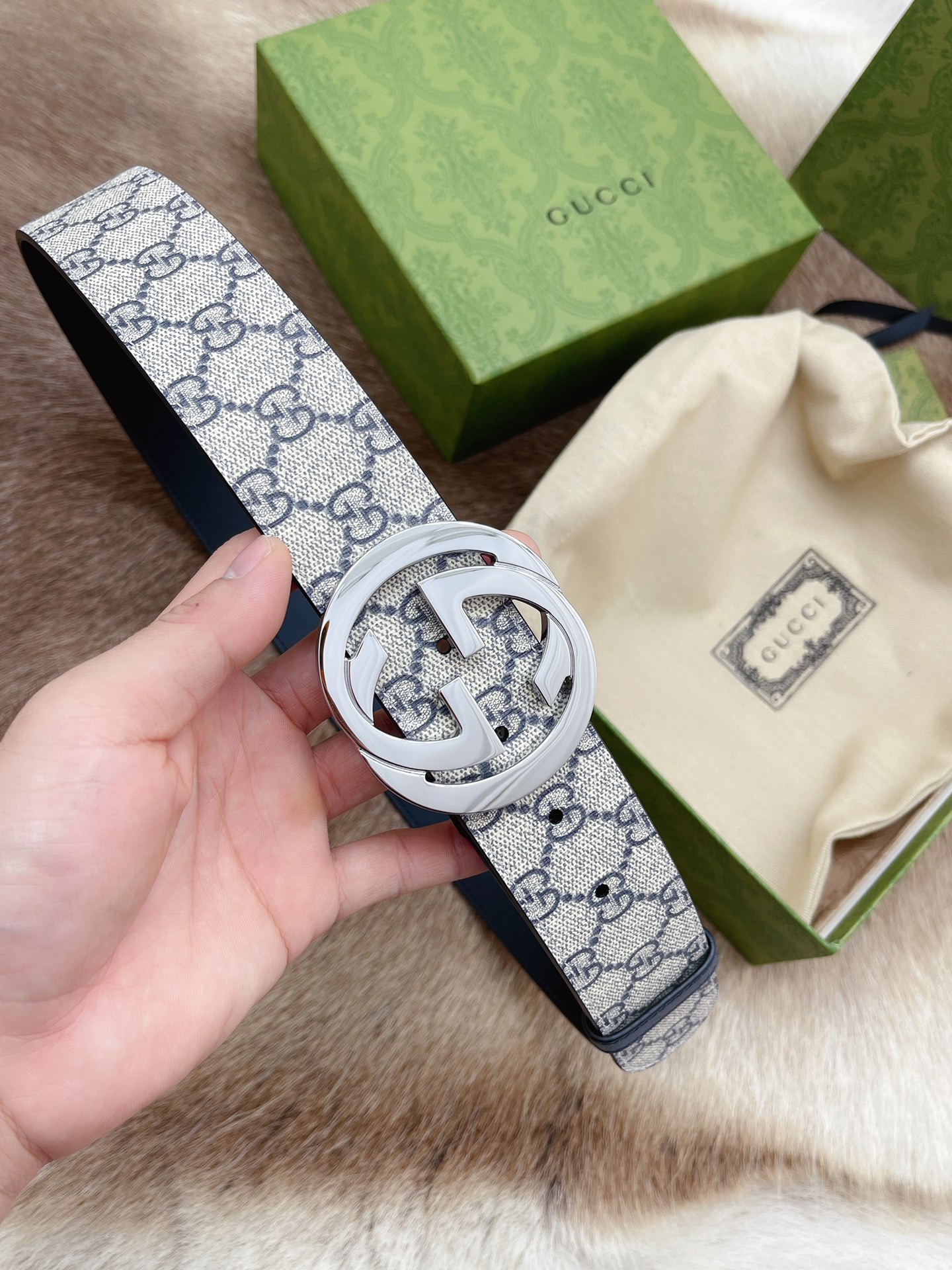GUCCI Imported Mono-Headed Pelvis With Precise Buttons and Leather Customization - 图片 3