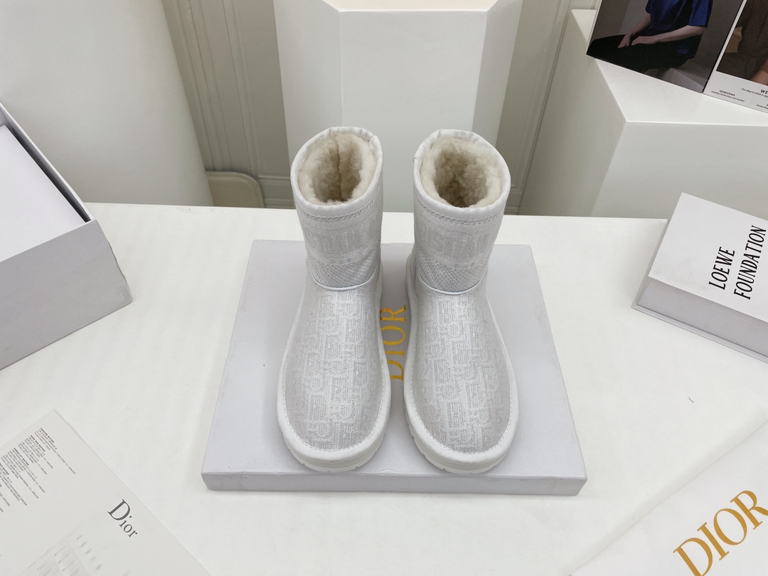 Dior Snow Boots Replcia Cheap
 Sheepskin Fall/Winter Collection