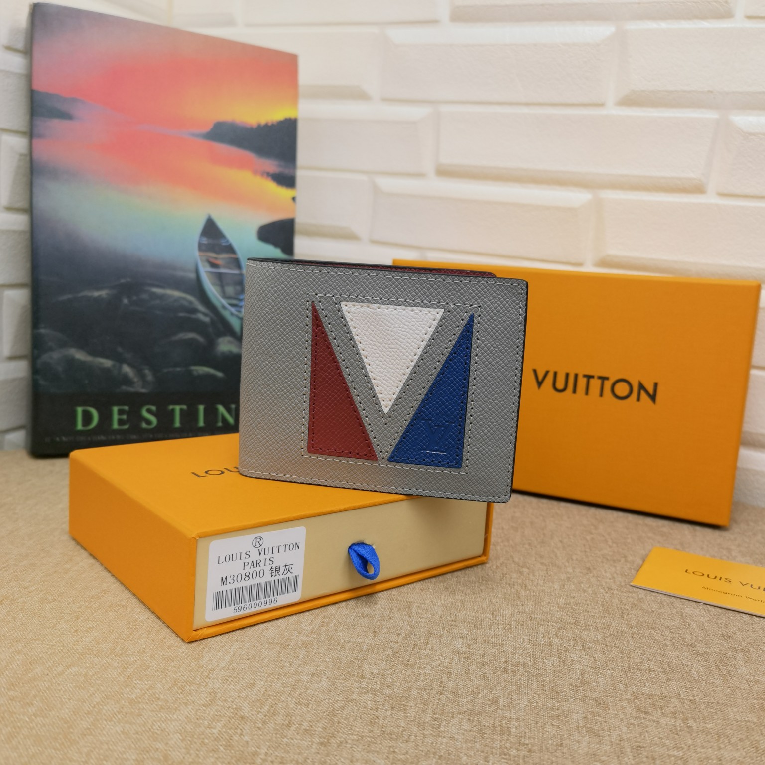 Leather Bifold Wallet - Interior Layout