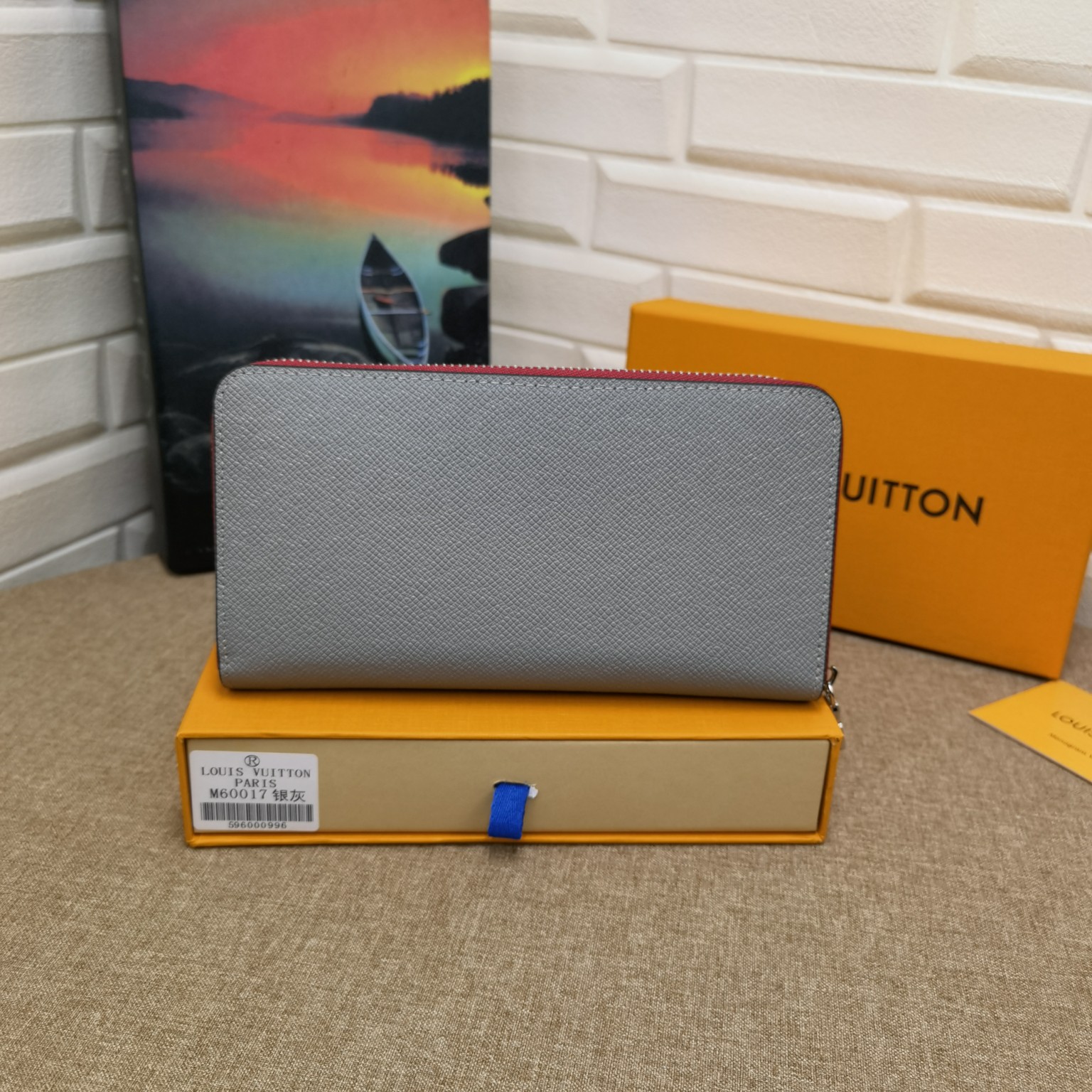 Leather long wallet interior